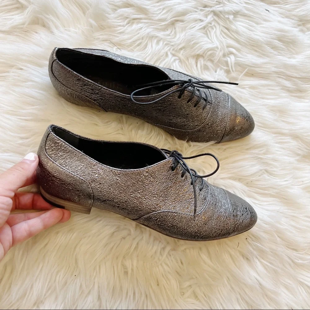 LD Tuttle Metallic Pewter Pointed Toe Lace Up Shoes Women’s Size 39 = 8.5